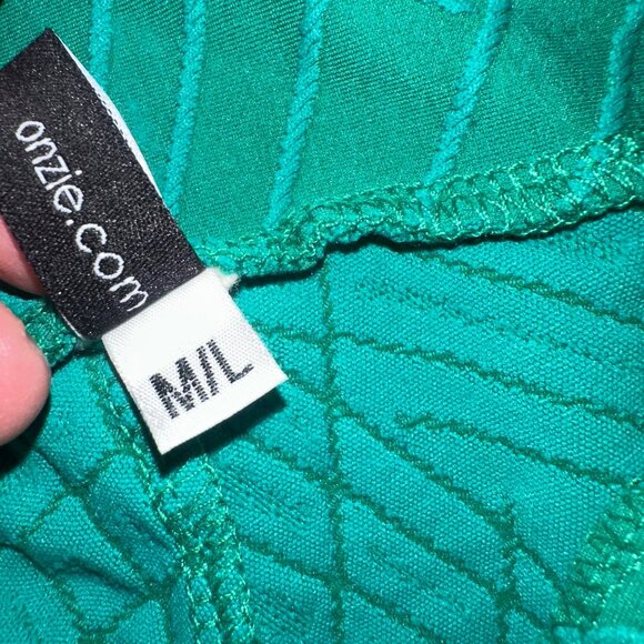 ONZIE WOMENS GREEN TEXTURED 2 PIECE LEGGINGS & SPORTS BRA M/L - Picture 9 of 12